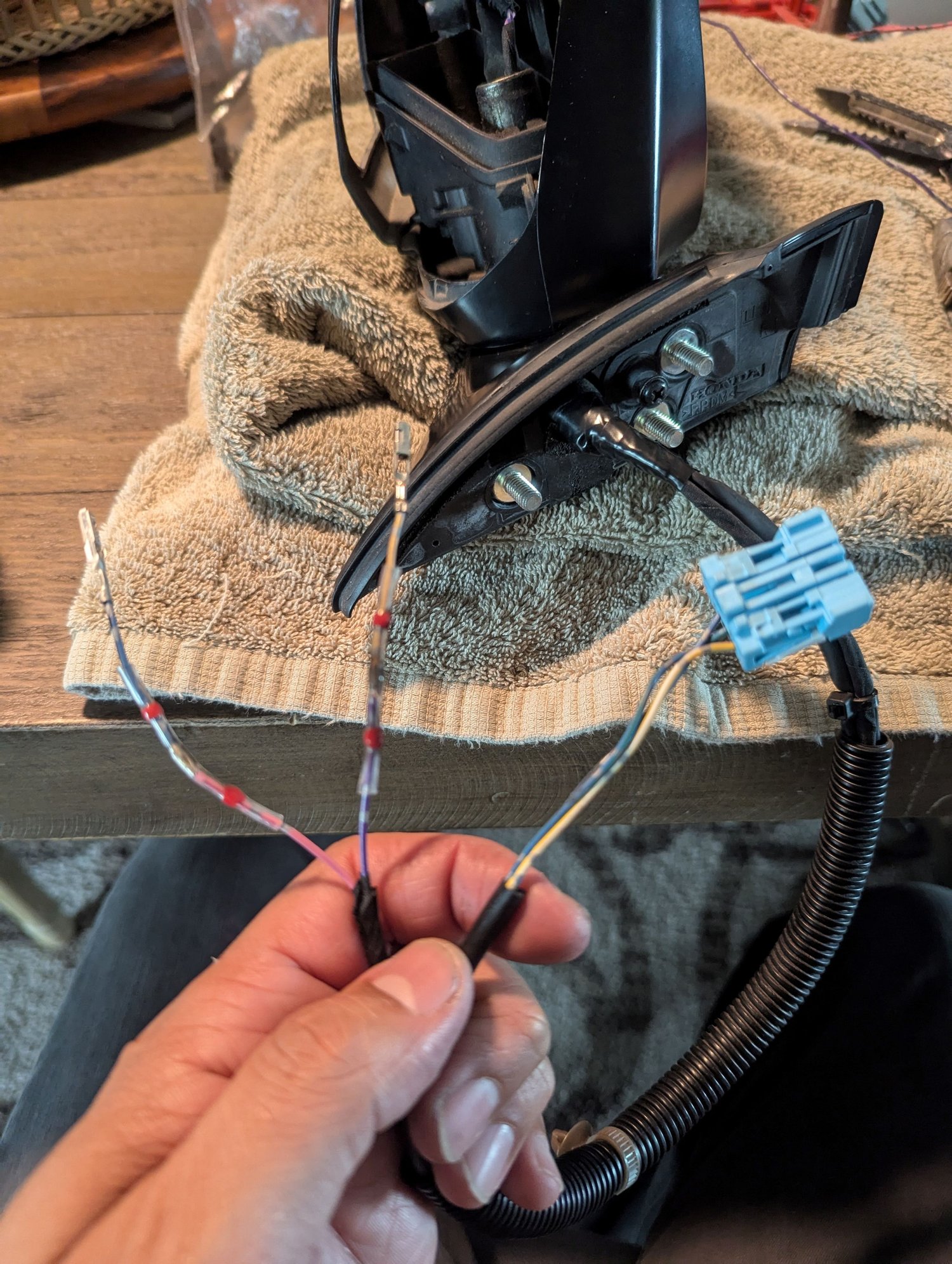 Had some extra wires with pins that I had bought from my local dismantling yard.