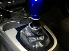 My cheapo Dewhel knob and adaptor. OEM boot.