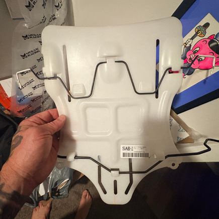 Lumber Support inside the Driver/Passenger seats GE8