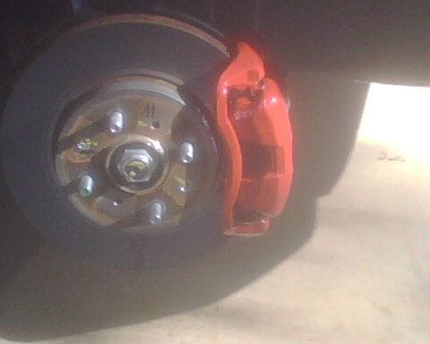 Painted the calipers red