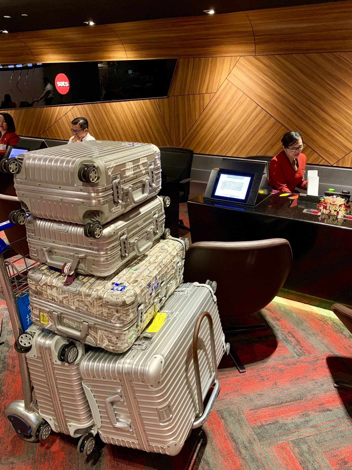 Ba damaged luggage Clearance