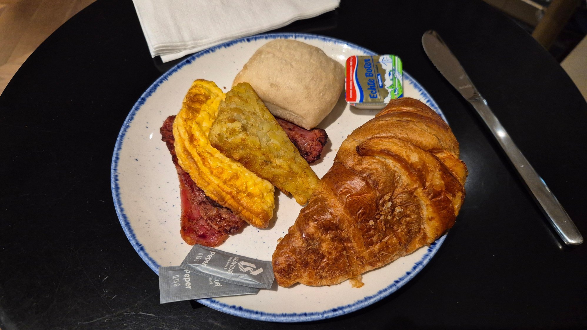 I seem to have forgotten cheese, a fork and the gin. 