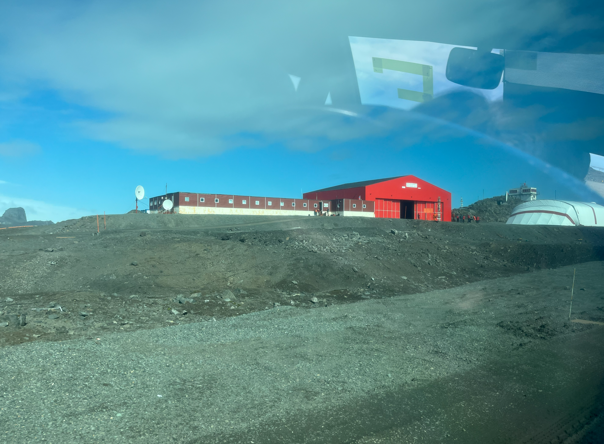 TNM aircraft buildings and hangar