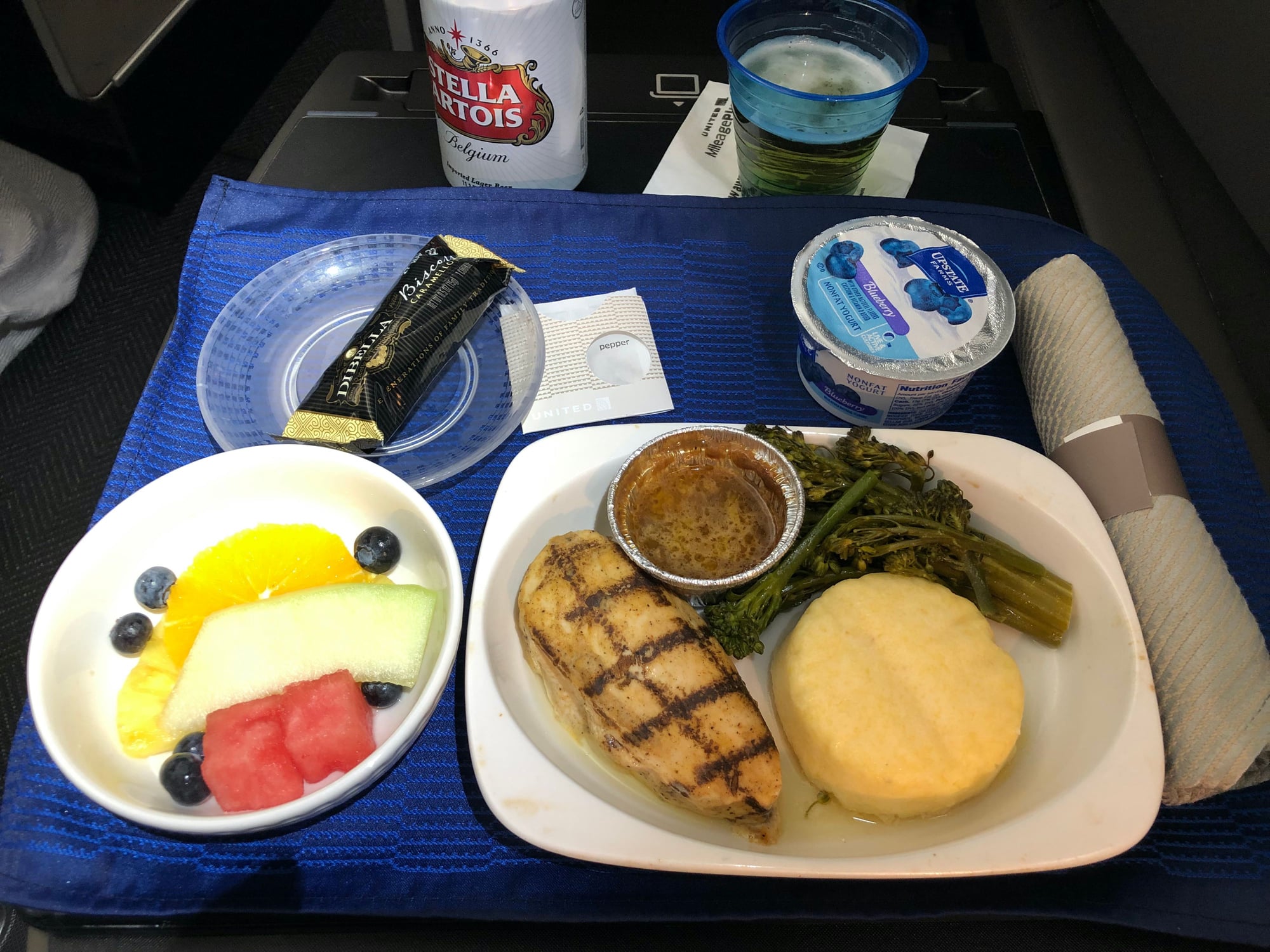 2021 Let's Eat - United First, United Business, & Premium Transcon ...
