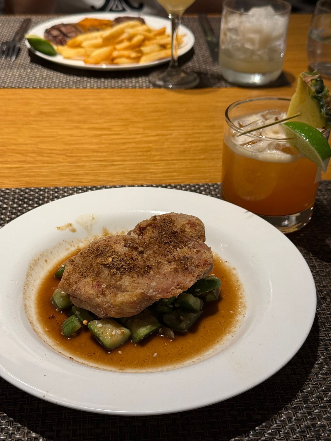 Sichuan spiced chicken, East 8 Hold Up