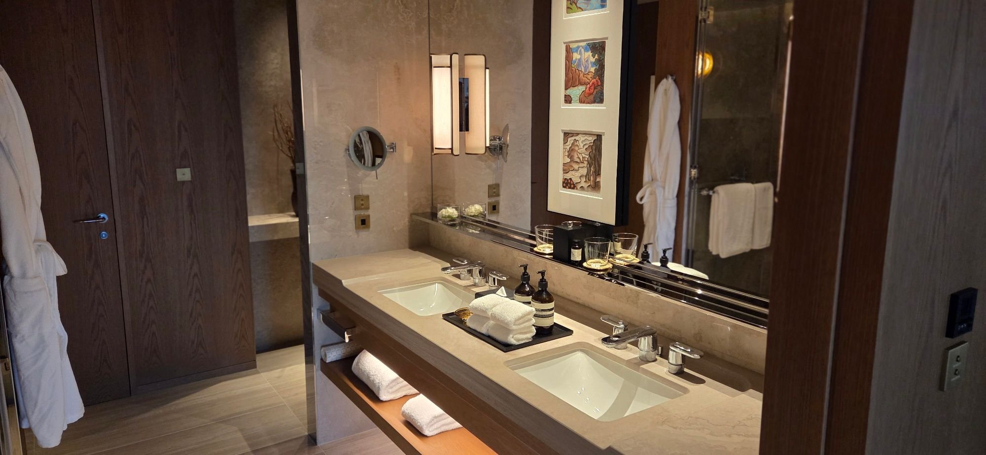 Bath counter PHT Suite
