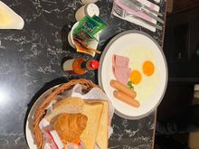American breakfast 