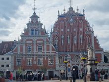 House of the Black Heads