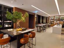 Restaurants lobby