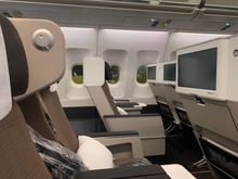 A340-300 (4-class) row 22