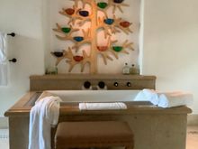 Jacuzzi tub for two