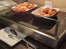 HKG lounge breakfast