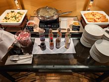 Club InterContinental - evening spread