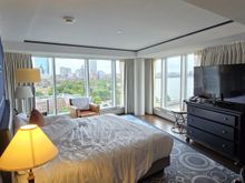 Charles River Suite, Main Bedroom