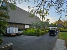 Club InterContinental exterior
