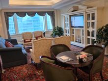 Executive lounge 