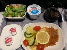 DL First: YYZ-SLC dinner. Chicken. 
