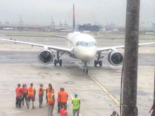 The ramp crew gathered and were taking pics with their phones as the plane approached gate B45 at EWR.