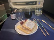 I skipped the dessert snd just had cheese and port; a nice enfing