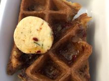 Fried chicken & waffles
Chicken sausage (invisible?), herb butter, spicy maple syrup