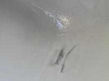 The bath tube was literally falling apart (peeling)