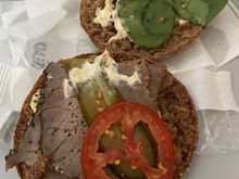 DXB-HEL business class prearrival snack