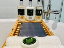 Haiku Suite master bathroom Amenities 