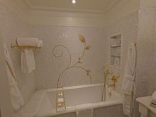 Bathtub