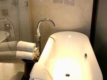 Bathtub