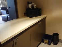 Suite lower floor: bar.