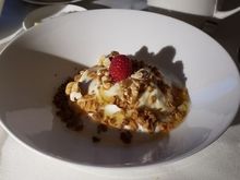 Greek yoghurt with honeyed walnuts and homemade granola