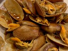 The manila clam was extremely fresh and was stir fried with black bean sauce and a bit of pepper. 