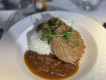Brunch - continued with the Japanese beef hamburg from the late night menu. This was okay-ish not bad at all but nothing too special either, more comfort food for me.