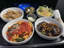 I skipped gelato, the flight attendants doubled up the sautéed bananas which ended up as a great dessert.  