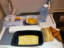 Breakfast BCN - CDG (Crew meal)