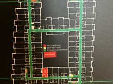 Layout of the hotel building and location of room #409 : as you can see it faces the innercourt atrium