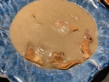 (Poured at table) EXOTIC MUSHROOM SOUP (v) £12 Sautéed mushroom, croutons 178 kcal   