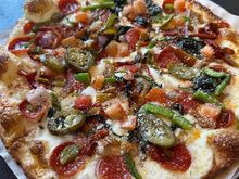 One of my favorite lunches. Fired Pie Pizza with garlic oil and Alfredo sauce, pepperoni and a bunch of veggies. 