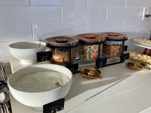 The breakfast offering in the Club Lounge.