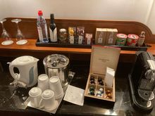 And as in Las Vegas , snacks are also automatic billed if you trigger the sensor