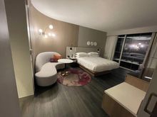 King side of suite