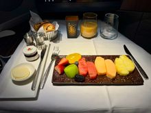  Breakfast - fruit platter, no yoghurt was loaded apparently for the whole flight 