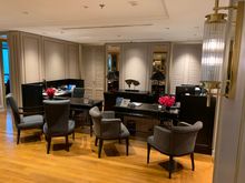 Dedicated Concierge Area in the Lounge - which was extremely helpful in booking us a dinner reservation