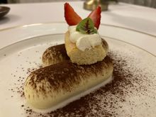 Classic Tiramisu 130.000 IDR 
Mascarpone cheese cream with biscuit coffee flavour 