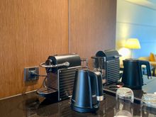 Minibar and coffee station 
