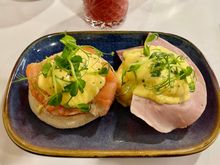 LHR T3 AA F lounge eggs royale & Benedict