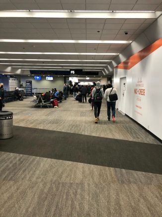 Unlike my trip 10 days ago, SFO was bustling pretty good this morning. 