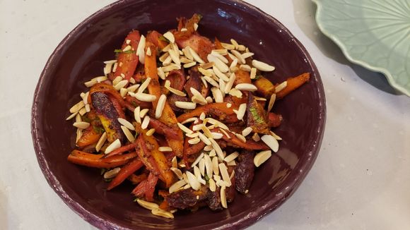 Roasted carrots with Middle Eastern chamoy