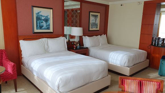 Room 1240 - Club Lounge Nile View
