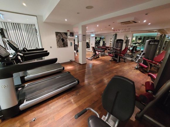 Gym / Crowne Plaza Frankfurt Niederrad